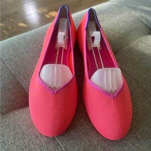 Rothy’s Limited Edition Tropical Pink Round Toe Flats Shoes SZ 8.5 hot pink